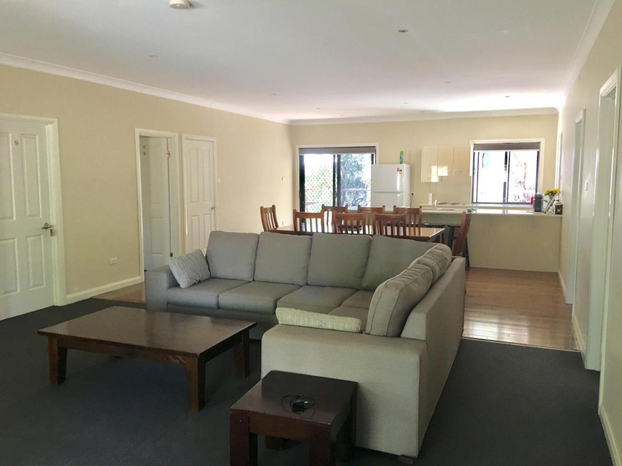 Hillview Farmstay Gundagai Exteriör bild